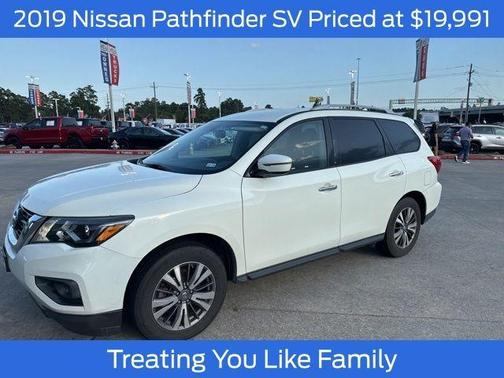 2019 Nissan Pathfinder SV