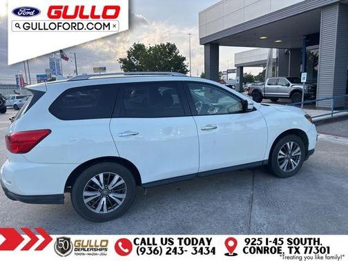 2019 Nissan Pathfinder SV