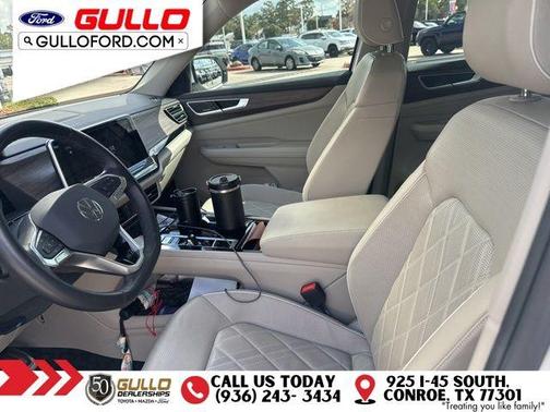 2024 Volkswagen Atlas 2.0T SEL Premium R-Line