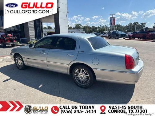 2007 Lincoln Town Car Signature Limited