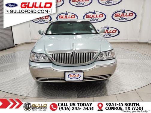 2007 Lincoln Town Car Signature Limited