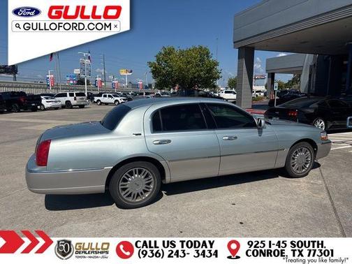 2007 Lincoln Town Car Signature Limited