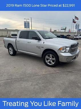 Bright Silver Clearcoat Metallic 2019 RAM 1500 Classic SLT