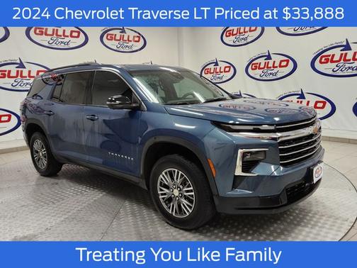 Lakeshore Blue Metallic 2024 Chevrolet Traverse LT
