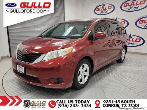 2013 Toyota Sienna LE