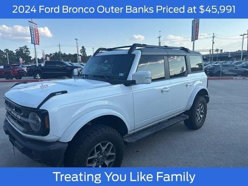 2024 Ford Bronco Outer Banks