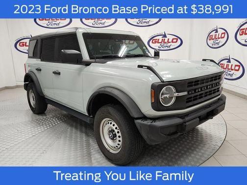 2023 Ford Bronco Base