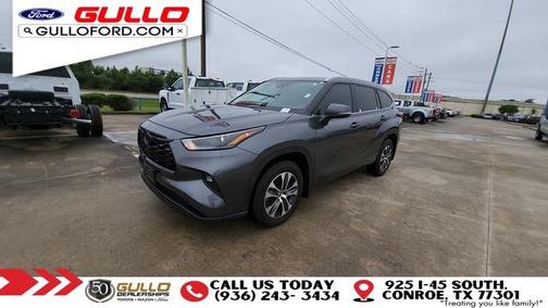 Magnetic Gray Metallic 2024 Toyota Highlander XLE