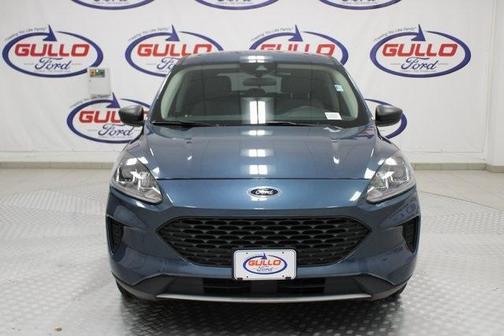 Photo 3 of 29 of 2020 Ford Escape S