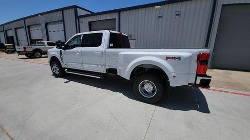 2025 Ford F-350 Lariat Super Duty