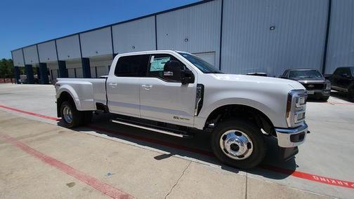 2025 Ford F-350 Lariat Super Duty