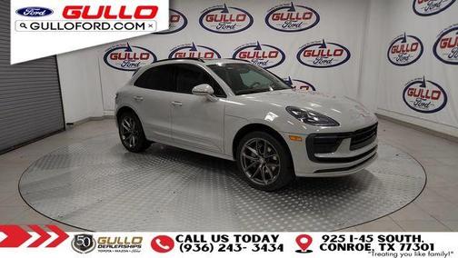 2022 Porsche Macan Base