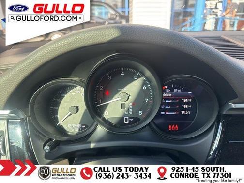 2022 Porsche Macan Base