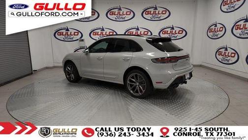 2022 Porsche Macan Base