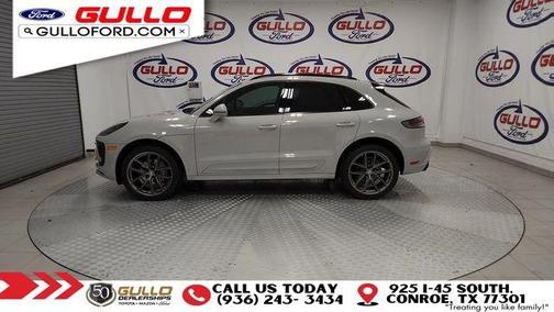 2022 Porsche Macan Base