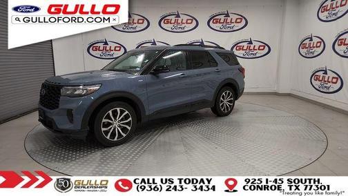 2025 Ford Explorer ST-Line