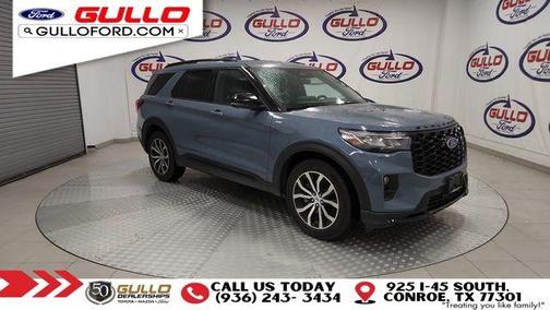 2025 Ford Explorer ST-Line