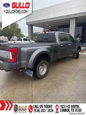 MAGNETIC 2017 Ford F-350 PLATINUM