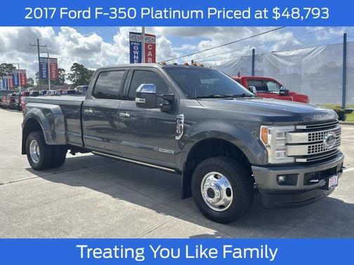 MAGNETIC 2017 Ford F-350 PLATINUM