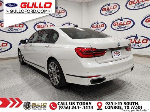 2019 BMW 740 i
