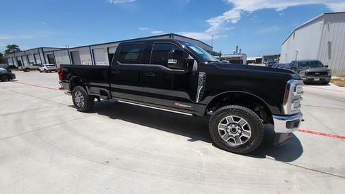 2025 Ford F-350 Lariat Super Duty