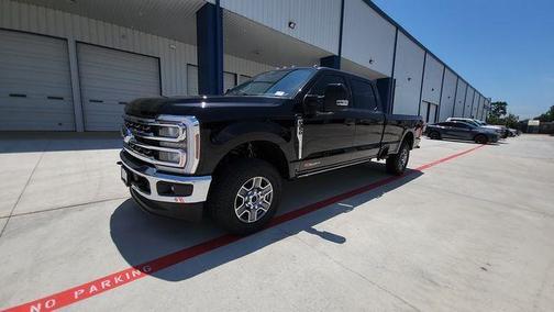 2025 Ford F-350 Lariat Super Duty