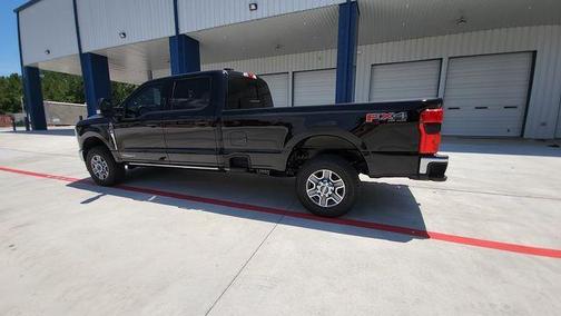 2025 Ford F-350 Lariat Super Duty