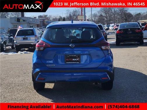 2022 Nissan Kicks S