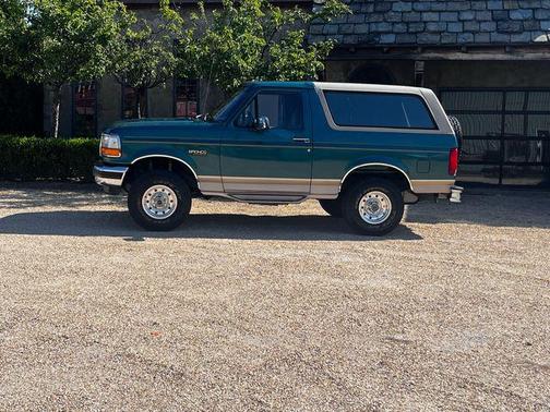 1996 Ford Bronco 105'' WB Eddie Bauer
