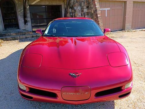 2002 Chevrolet Corvette Base
