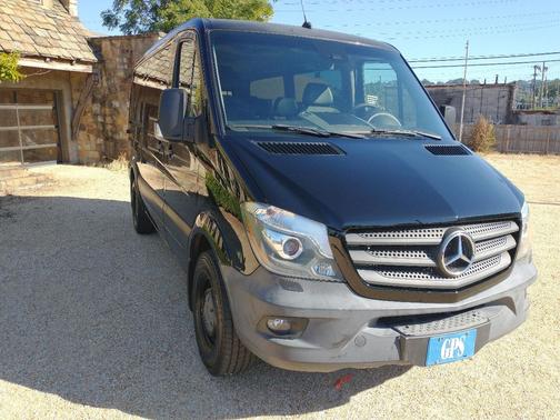 2017 Mercedes-Benz Sprinter 2500 Standard Roof