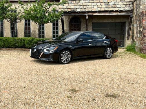 2024 Nissan Altima 2.5 SL