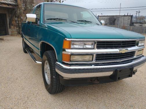 1994 Chevrolet 1500 Ext Cab 141.5'' WB 4WD