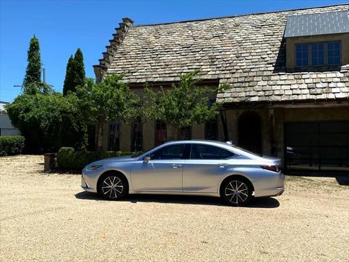 2024 Lexus ES 350 Base