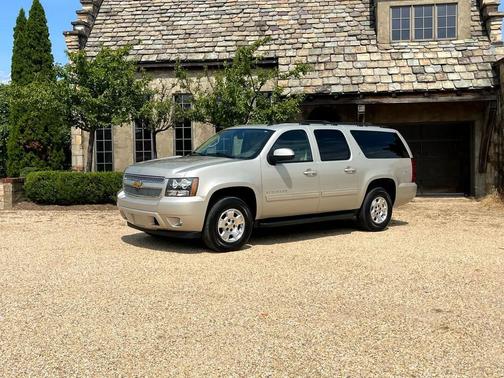 2014 Chevrolet Suburban 1500 LT