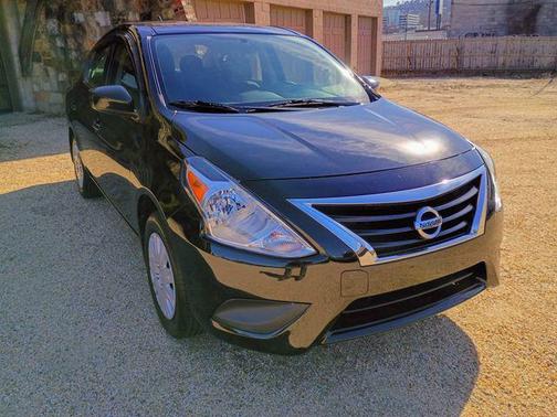 2019 Nissan Versa 1.6 S