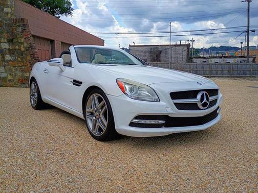 White 2015 Mercedes-Benz SLK-Class SLK 250