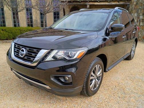 2020 Nissan Pathfinder SL 2WD