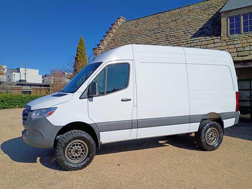 2025 Mercedes-Benz Sprinter 2500 Standard Roof