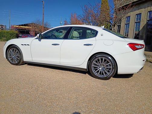 2018 Maserati Ghibli Base
