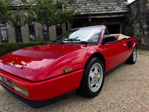 1988 Ferrari Mondial 