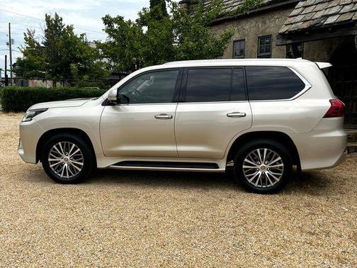 2018 Lexus LX 570 Base