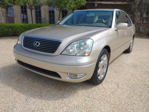 2001 Lexus LS 430 Base
