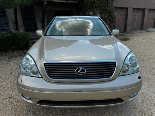 2001 Lexus LS 430 Base