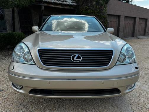 2001 Lexus LS 430 Base