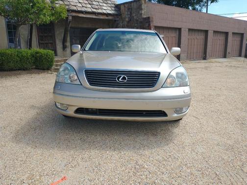 2001 Lexus LS 430 Base