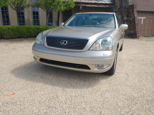 2001 Lexus LS 430 Base