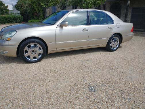 2001 Lexus LS 430 Base