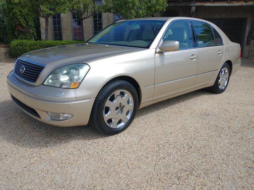 2001 Lexus LS 430 Base