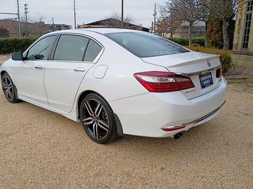 2017 Honda Accord Sport SE